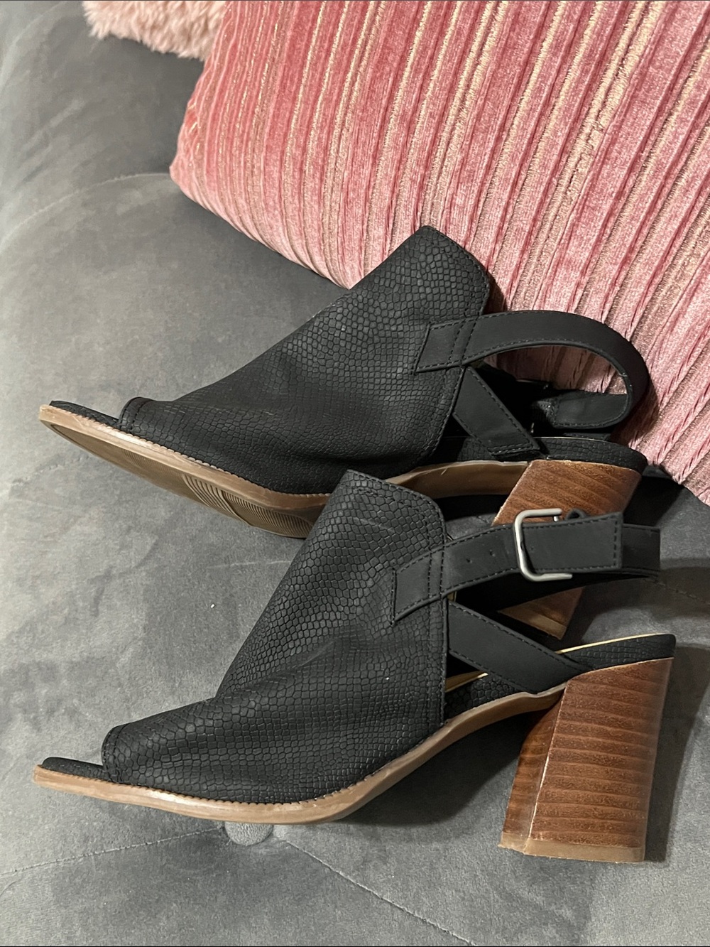 Naturalizer Black Textured Peep-Toe Slingback Heels